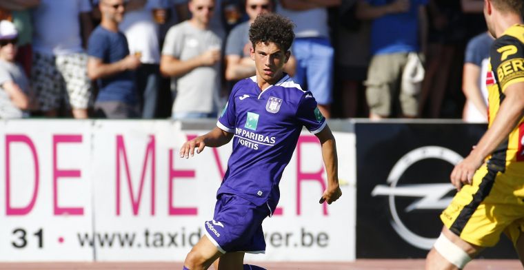 'Anderlecht houdt Leoni (21) uit handen van andere eersteklassers'