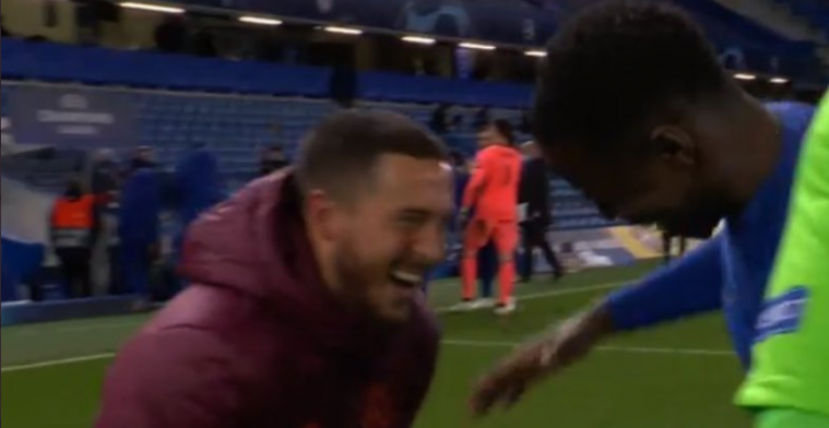 Hazard ligt uit de Champions League, maar amuseert zich bij het handjes schudden