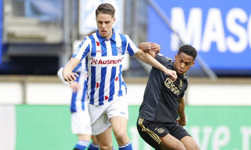 'Voorlopig heeft geen enkele club zich officieel bij ons gemeld voor Joey Veerman' Afbeelding: 'Voorlopig heeft geen enkele club zich officieel bij ons gemeld voor Joey Veerman'