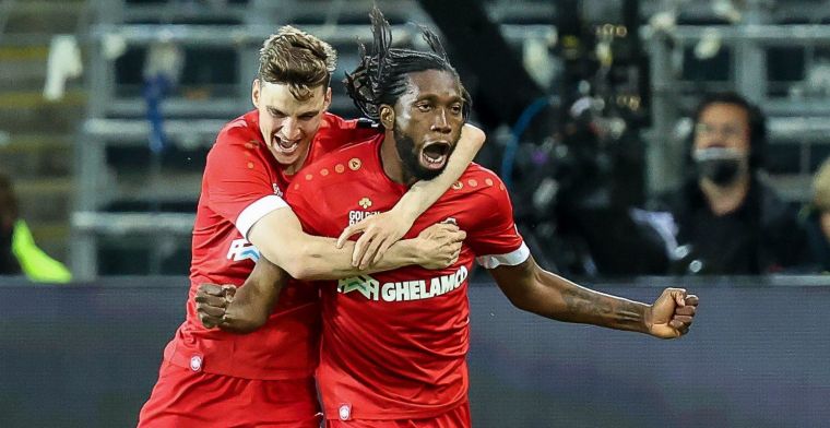 'Mbokani deed mij denken aan Ibrahimovic in 2013'