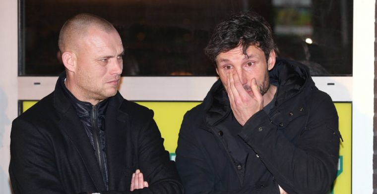 Update: 'Van Bommel tekent voor twee jaar en neemt ook PSV-jeugdtrainer (24) mee'