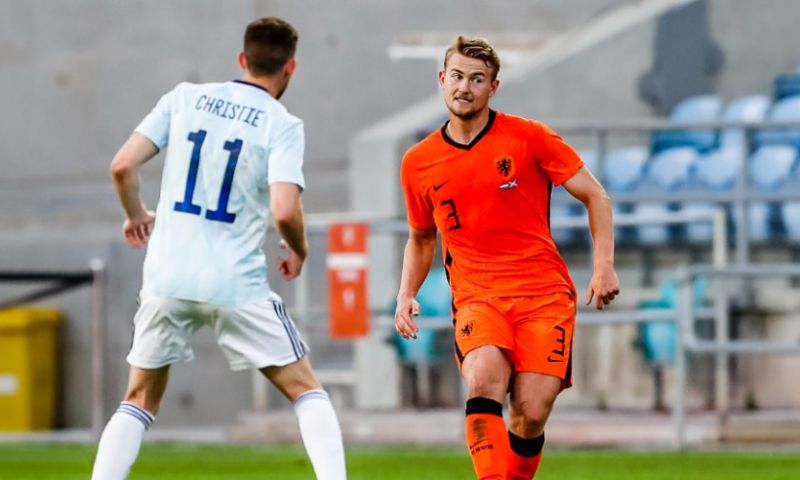 De Ligt verlaat training Oranje: 'Hij wilde geen risico nemen, ik ook niet'