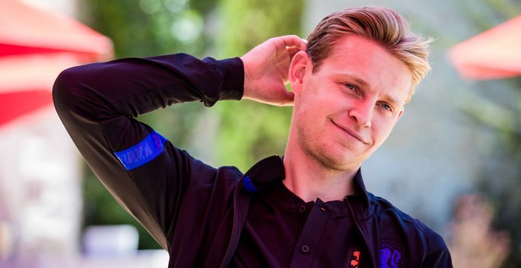 Koeman legde De Jong druk op: 'In die rol mijn beste wedstrijden gespeeld'