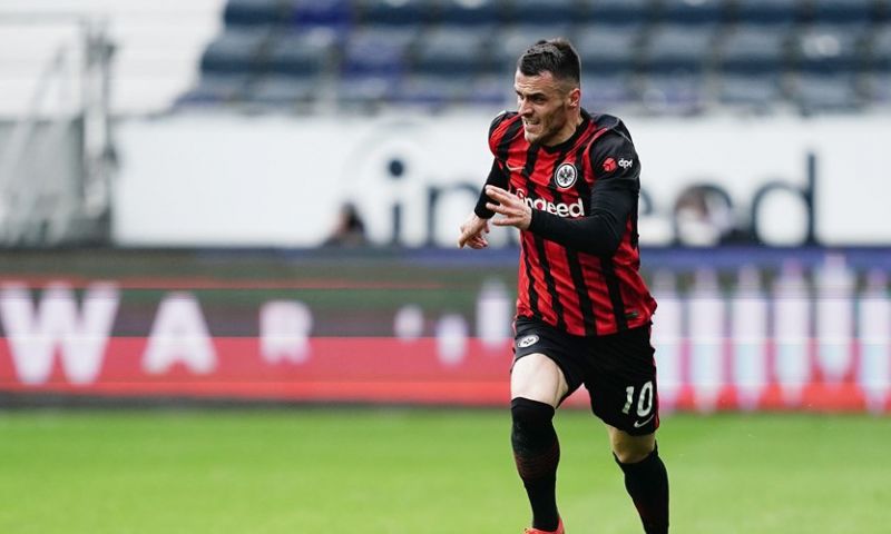 'Anticiperen op vertrek Hakimi: Internazionale bereikt akkoord met Kostic' Afbeelding: 'Anticiperen op vertrek Hakimi: Internazionale bereikt akkoord met Kostic'