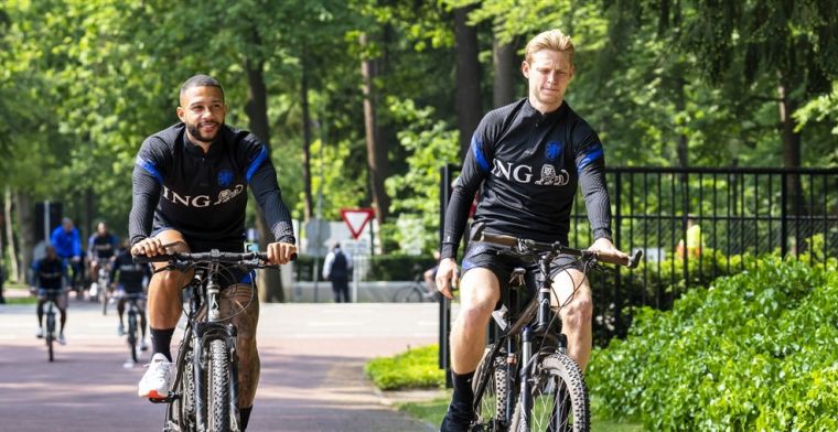 Barça-transfer is onderwerp van gesprek bij Oranje: 'Maar hij moet het zelf weten'