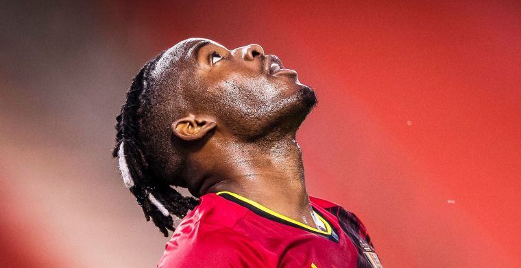 ‘Speelvogel’ Batshuayi neemt rol als fotograaf niet al te serieus