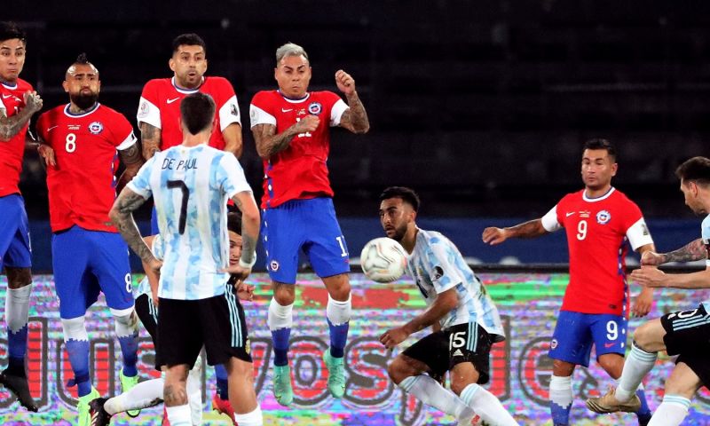 Messi tovert op zesde Copa, Tagliafico bestraft door VAR: valse start Argentinië Afbeelding: Messi tovert op zesde Copa, Tagliafico bestraft door VAR: valse start Argentinië