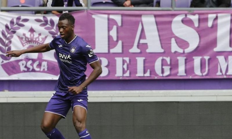 Bundu (Anderlecht) mag champagne kraken, Sierra Leone is nummer 24 Afbeelding: Bundu (Anderlecht) mag champagne kraken, Sierra Leone is nummer 24