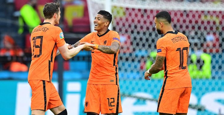 Van Aanholt pronkte met aanvoerdersband: 'Heel seizoen mee voor de gek gehouden'