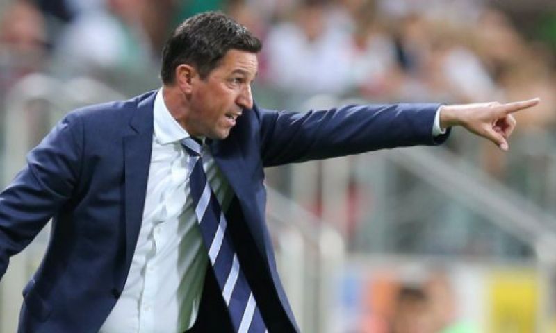 Ongezien: Spelers van trainer Hasi moeten vluchten na gasbommen van politie Afbeelding: Ongezien: Spelers van trainer Hasi moeten vluchten na gasbommen van politie
