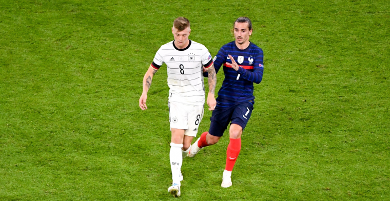 Deschamps is lovend over aanvaller: 'Eén van de beste voetballers aller tijden'