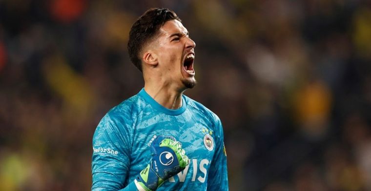 Ajax wil nog een keeper halen en informeert in Turkije