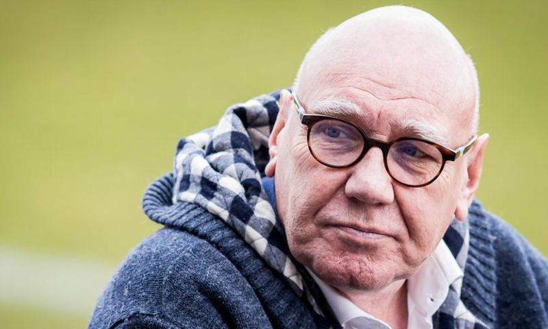 Derksen en Genee verbijsterd door Jansma: 'Hij zou 't vasthouden en wat doet hij?'