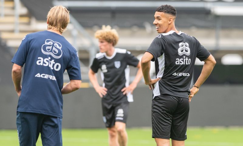 Heracles troeft FC Utrecht af: Afbeelding: Heracles troeft FC Utrecht af: