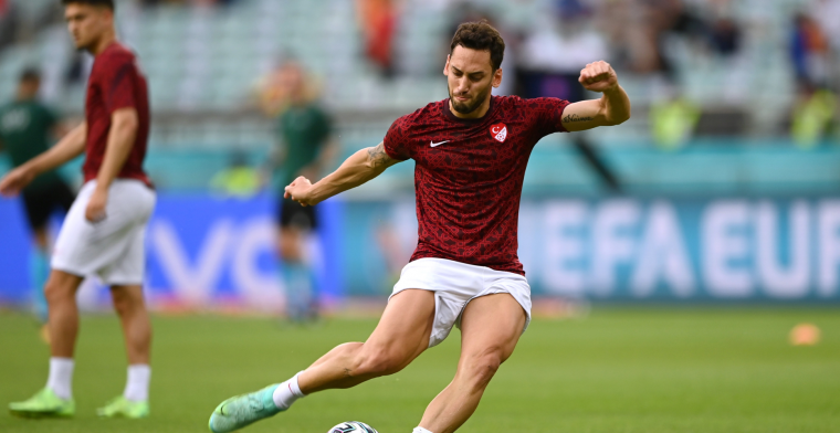 UPDATE: 'Speler bevestigt, Calhanoglu volgt Eriksen op en maakt pikante transfer'