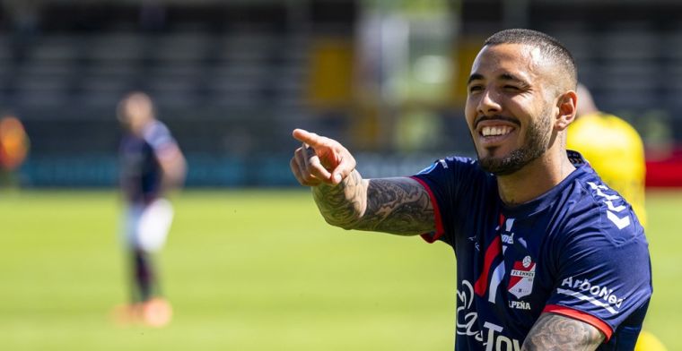 'Opvallende transfer lonkt voor Peña: Ajax toont interesse in Emmen-smaakmaker'