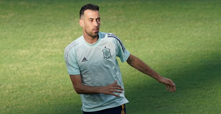Busquets over Van der Vaart-kritiek: 'Accepteren geen gebrek aan respect'