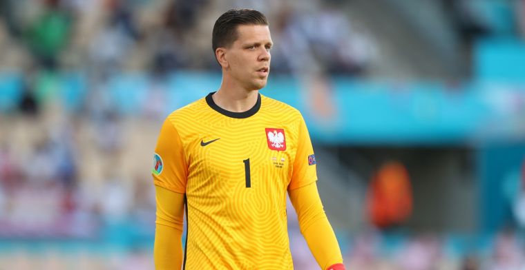 Szczesny betrapt met sigaret, bondscoach boos op paparazzi: 'Vele malen erger'