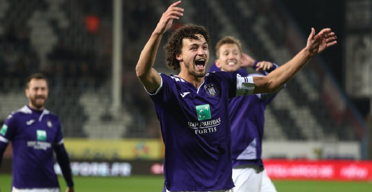'Ex-Anderlecht-speler kan ploegmaat worden van Batshuayi en Benteke'