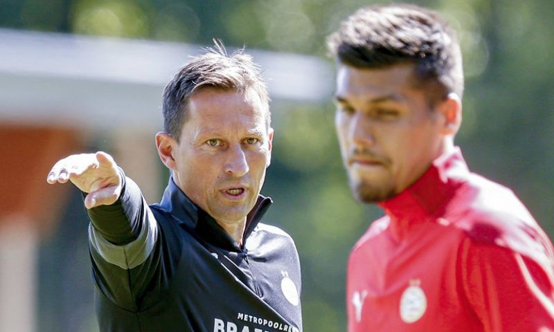 Piroe introduceert leermeester Van Nistelrooy in Wales: 'Geweldig, grootse dingen' Afbeelding: Piroe introduceert leermeester Van Nistelrooy in Wales: 'Geweldig, grootse dingen'