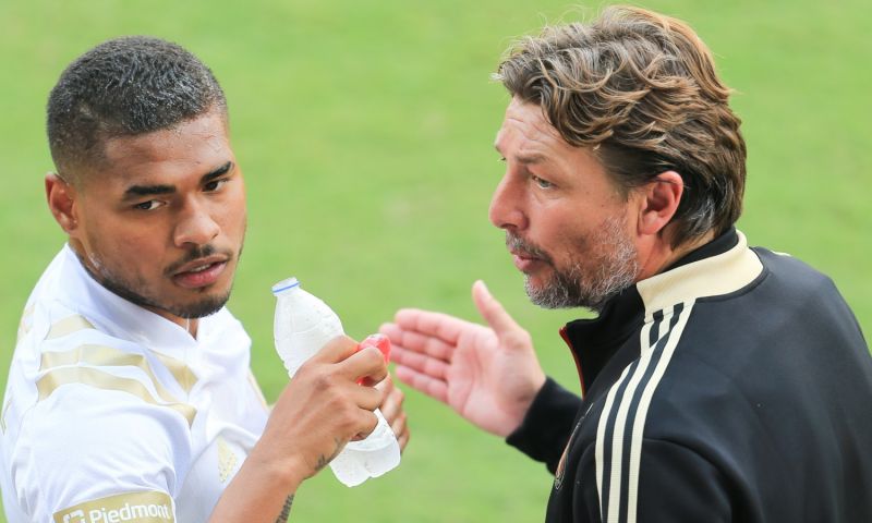 'Schrikbewind opvolger De Boer: watergebruik beperkt, medici moesten ingrijpen' Afbeelding: 'Schrikbewind opvolger De Boer: watergebruik beperkt, medici moesten ingrijpen'