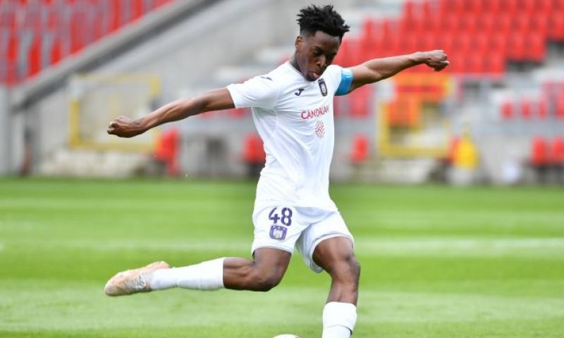 'Loked and loaded': Arsenal trekt de portemonnee en shopt bij Anderlecht Afbeelding: 'Loked and loaded': Arsenal trekt de portemonnee en shopt bij Anderlecht