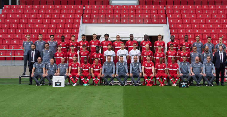 'Da’s Antwerp, da’s zegepralen': De gloednieuwe 'diamont'-shirts van Antwerp
