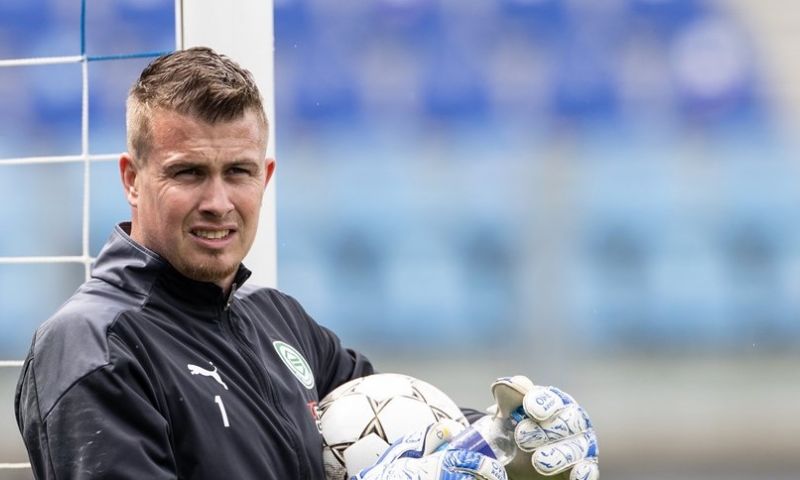'Champions League-transfer' pakt anders uit: Padt moet debuut nog steeds maken Afbeelding: 'Champions League-transfer' pakt anders uit: Padt moet debuut nog steeds maken