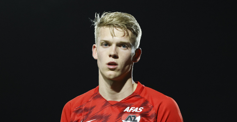 AZ beloont jonge verdediger (19): 'Afgelopen jaren veel stappen gezet'