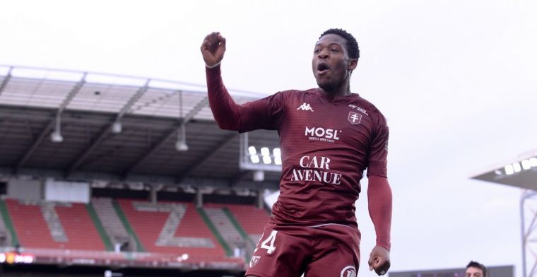 UPDATE: ‘Na Oulare staat nieuwe Belgische aanvaller dicht bij Barnsley’