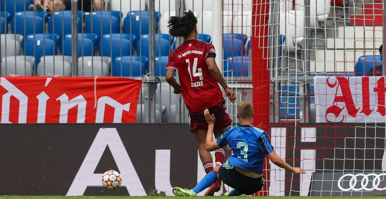 Buitenspel: Zirkzee haalt dag na Ajax-misser Instagram-posts offline