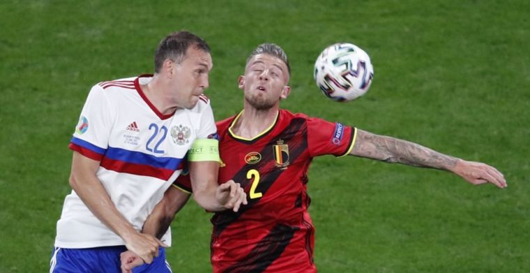 De Boer raadt Qatar-transfer aan: 'Hij kan zijn niveau daar behouden'