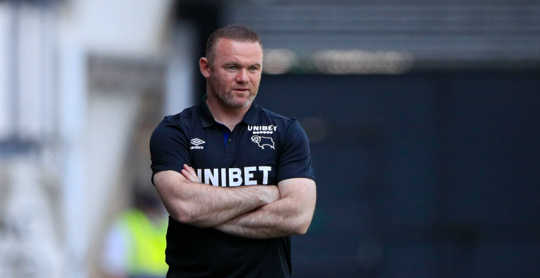 'Rooney blijft ondanks naaktfoto's en blessuregeval op training manager bij Derby'