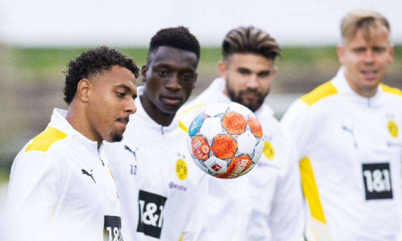 Dortmund tempert verwachtingen rond Malen: 'Geen nieuwe Jadon Sancho' Afbeelding: Dortmund tempert verwachtingen rond Malen: 'Geen nieuwe Jadon Sancho'