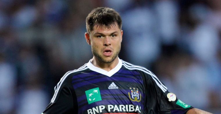 OFFICIEEL: Voormalig Anderlecht-speler Rnic hangt zijn schoenen aan de haak