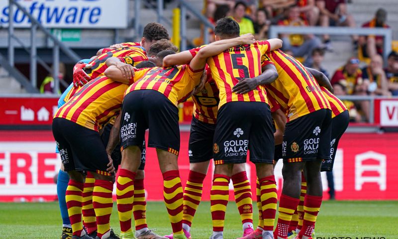 KV Mechelen geeft drie jongelingen nieuw contract en leent hen meteen uit Afbeelding: KV Mechelen geeft drie jongelingen nieuw contract en leent hen meteen uit