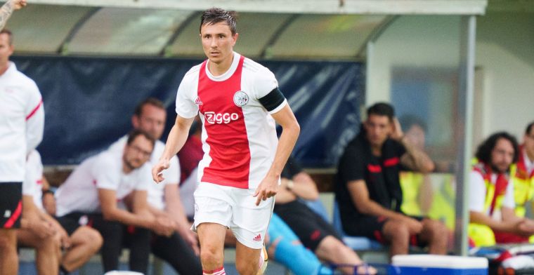 Berghuis verdringt Neres bij Ajax, ook Taylor verovert plekje in de basis