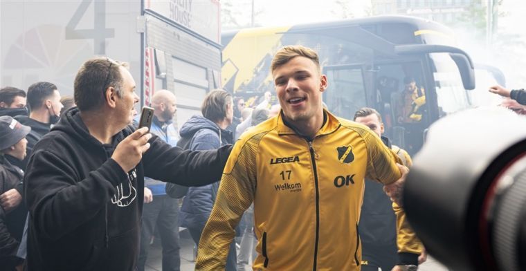 'Pijnlijk: NAC loopt tonnen mis aan opleidingsvergoeding voor Van Hooijdonk'