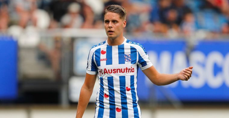 'AZ meldt zich bij Heerenveen en doet een bod op Veerman'