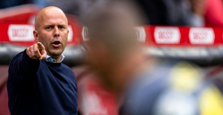 Slot: 'Trainingen bij Feyenoord ervaart hij iets pittiger dan bij Arsenal'