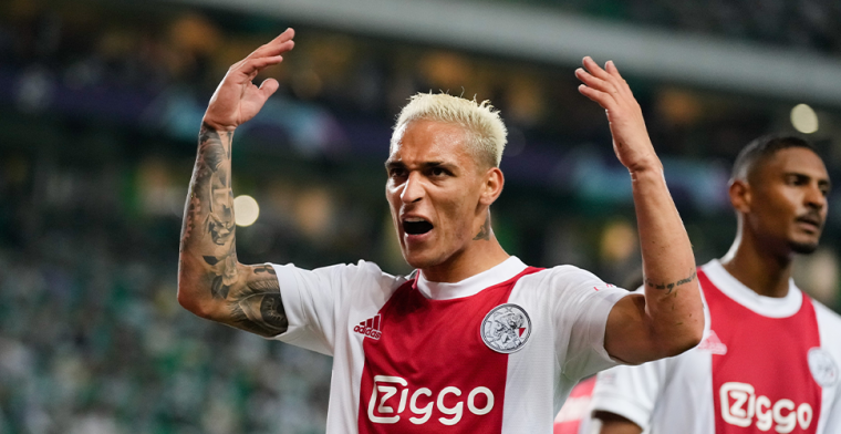 Uitblinker Antony onthult: 'Ik ga altijd het veld op denkend aan hen'