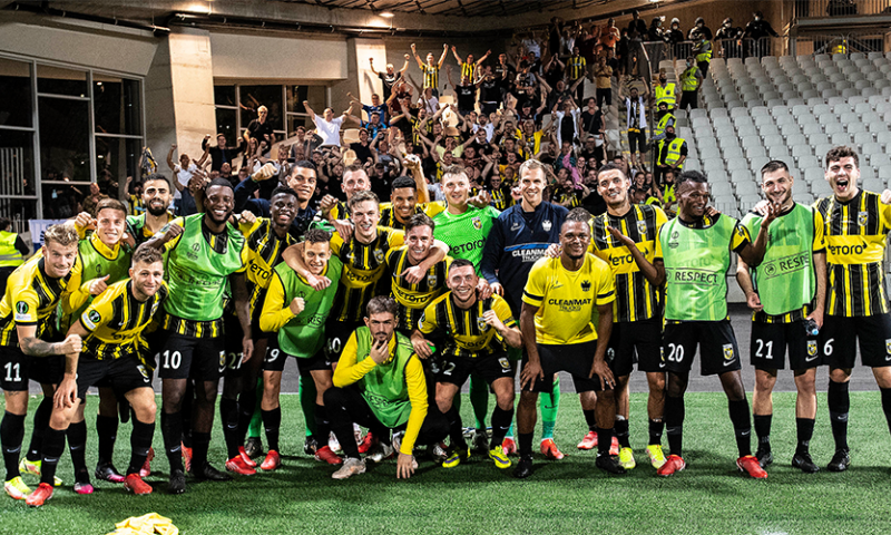 'Droomstart voor Vitesse' in Slovenië: 'Sterspeler' Tannane oogst lof Afbeelding: 'Droomstart voor Vitesse' in Slovenië: 'Sterspeler' Tannane oogst lof