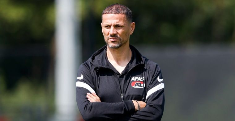 'Zei altijd dat ik nooit trainer wilde worden, maar Van Persie haalde me over'