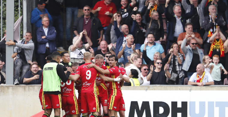 Go Ahead Eagles wint tot twee keer toe gestaakte IJsselderby van PEC