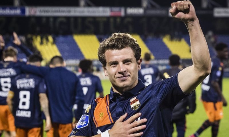 PSV-thuis lonkt voor Tilburgse 'Super Truppe': 'Tig keer meer mensen, zin in' Afbeelding: PSV-thuis lonkt voor Tilburgse 'Super Truppe': 'Tig keer meer mensen, zin in'