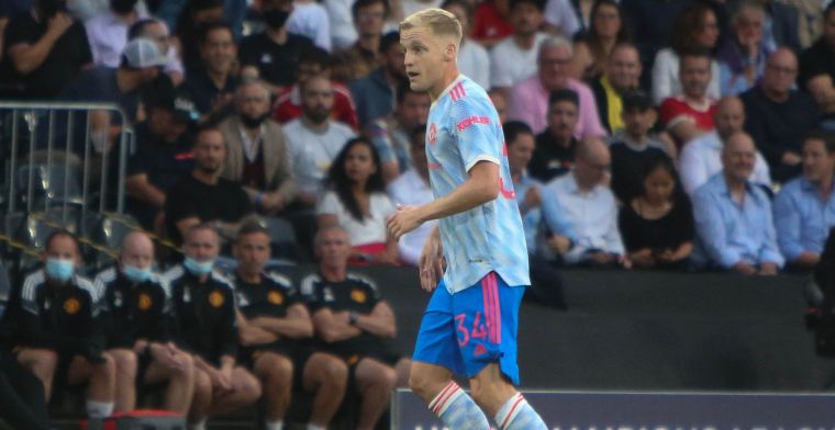 Lof en kritiek voor Van de Beek na 'moraal verhogend optreden': 'Produceerde niks'