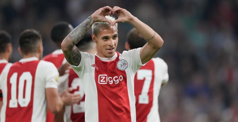 Ajax-aanvaller Antony in de wolken: 'Mooiste wat ik heb bereikt in mijn carrière'