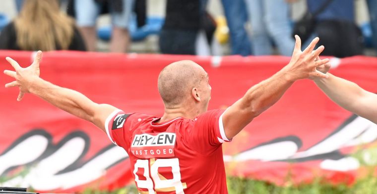 Geen nieuwe leider, Antwerp wint en springt over Union