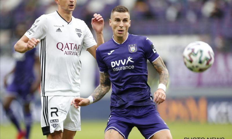 Afbeelding: Opvallend: ‘Vranjes (ex-Anderlecht) aangeklaagd door UEFA door tattoo’