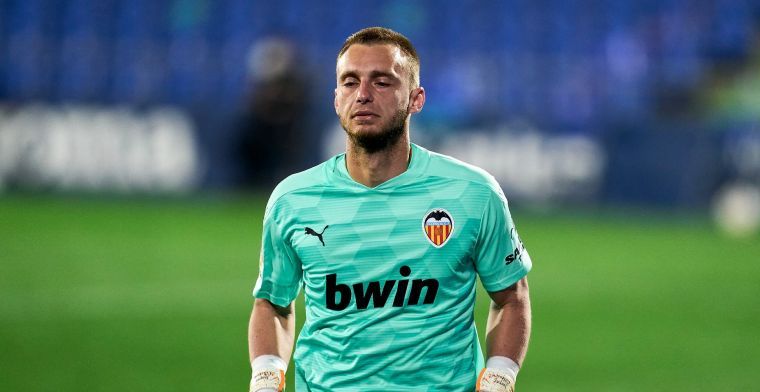 Ajax lonkt weer naar Cillessen